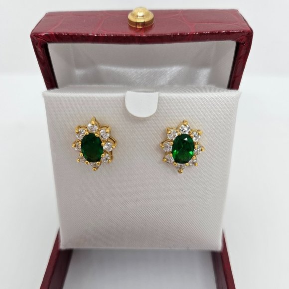 Simulated Emerald Green/White Oval Stud Earrings - Picture 8 of 9